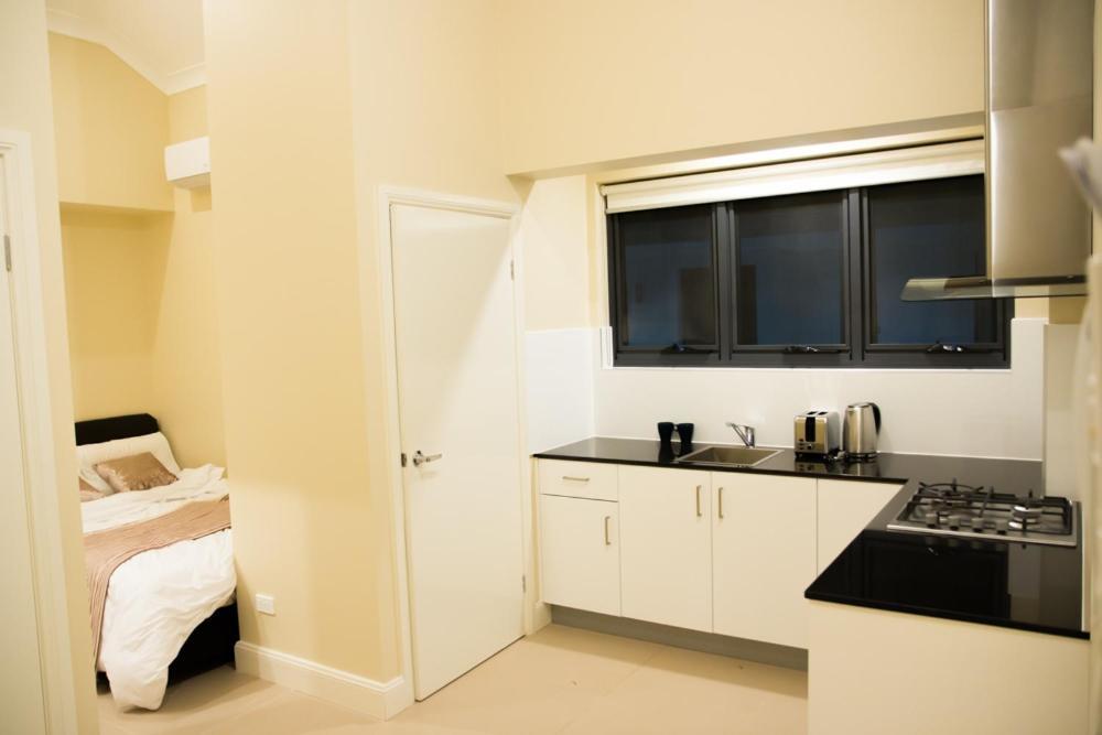 T&M House Hotel Strathfield ภายนอก รูปภาพ